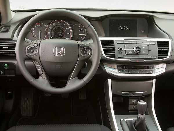 2015 Honda Accord: Interiors