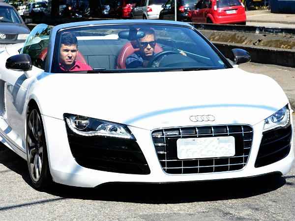 Neymar Jr And His Audi R8 GT