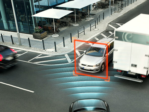 All-new Volvo XC90: Two World-Firsts In Safety Technologies