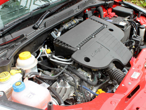 2014 Fiat Punto Evo: Engine 