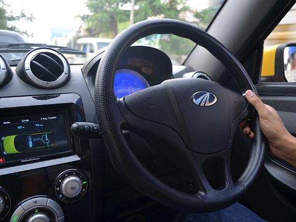  Mahindra e2o Premium: An Eye On Lithium Ion