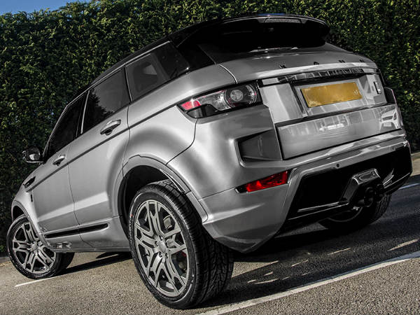 Kahn Design Range Rover RS Sport: Rear View