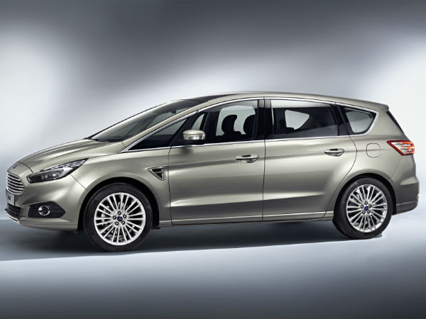 Ford S-Max: Side View 