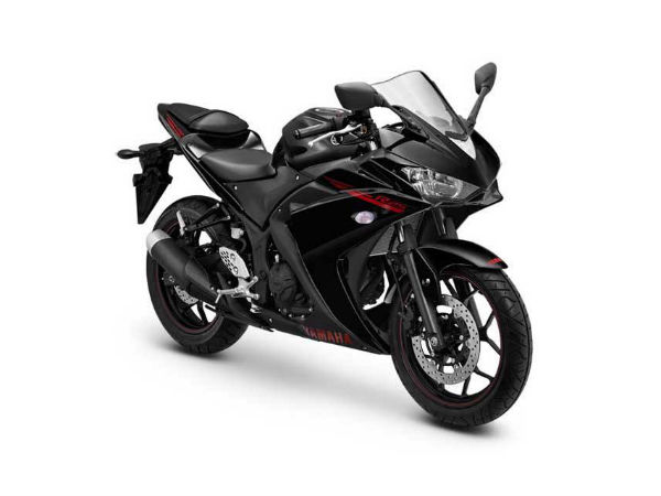 yamaha naked motorcycle