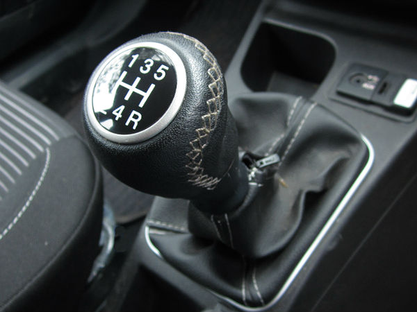 2014 Fiat Punto Evo 90 HP Review: The Call Of Kodaikanal 2014 Fiat Punto Evo 90 HP Review: The Call Of Kodaikanal