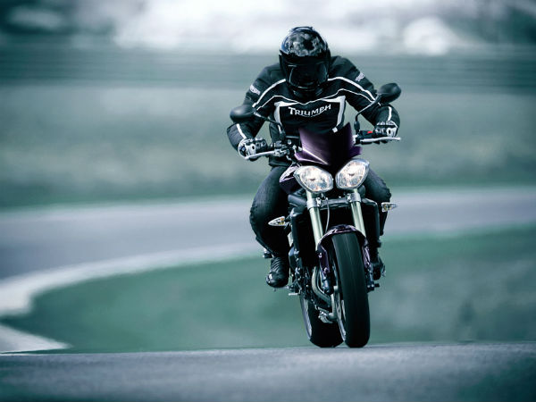 triumph street triple compensation