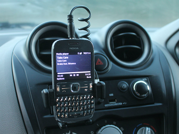 Audio System/Mobile Docking Station Audio System/Mobile Docking Station