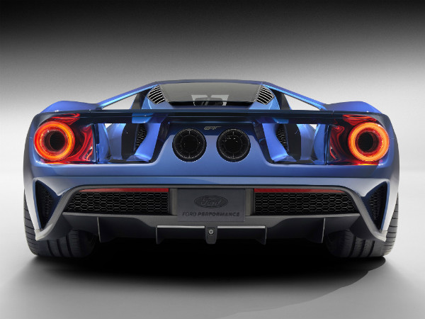 2016 Ford GT Revealed: The Legend Adds A New Chapter