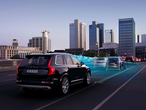 5. Adaptive Cruise Control With Queue Assist:
