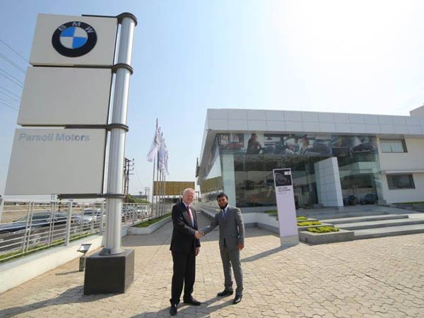 bmw new dealership