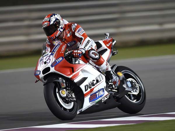 Ducati Team: Andrea Dovizioso #04 