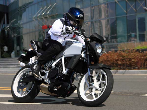 hyosung gd250n india