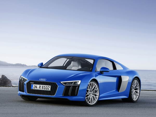2. Audi R8: