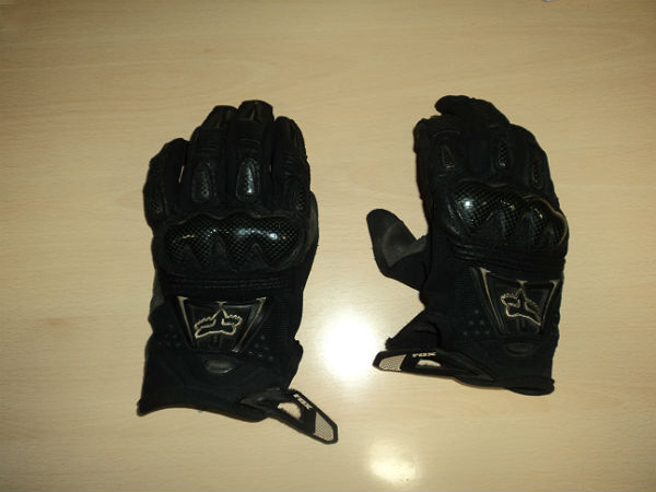 2. Gloves: 2. Gloves: