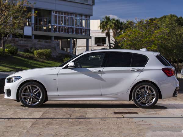 bmw 1 series india features