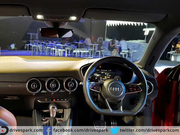 audi tt coupe features