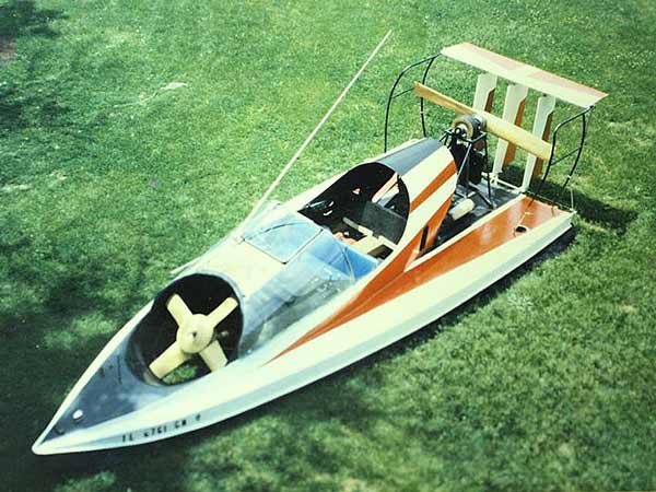 5. The fastest hovercraft in the world: Bob’s Windt’s UH19P