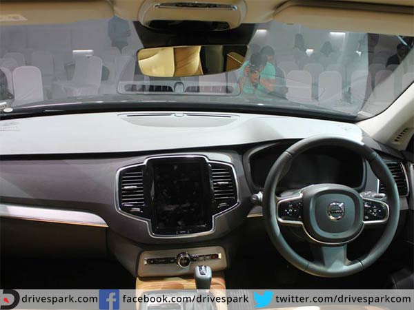 volvo xc90 safety features