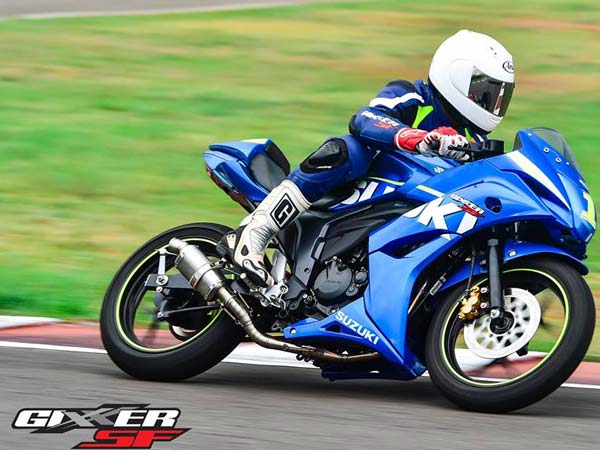 suzuki gixxer cup india race