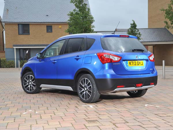 maruti suzuki s cross rear profile