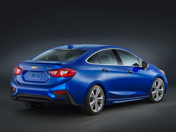 2016 Chevrolet Cruze Revealed For Global Markets!