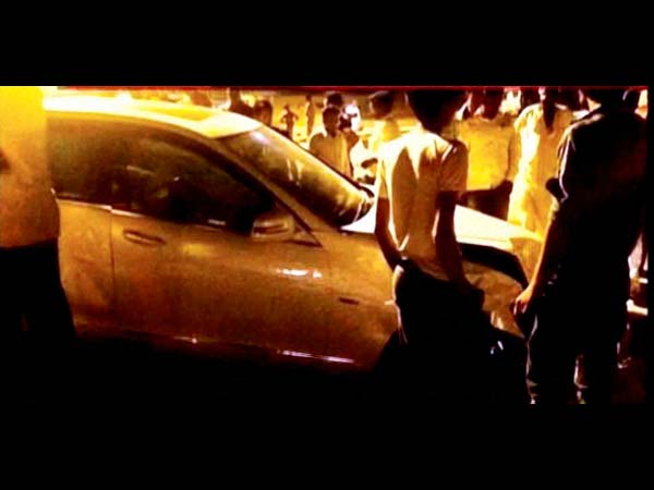 Hema Malini’s Mercedes-Benz Involved In An Accident!