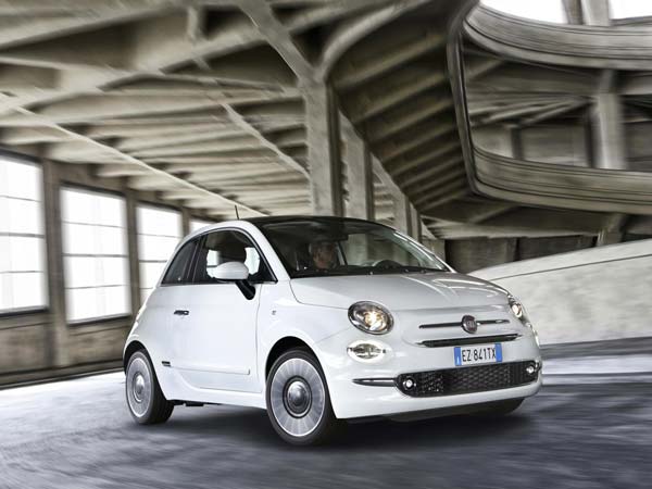 Fiat Unveils Its All-New 500 Model For 2016! 