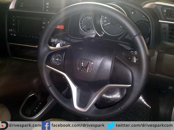 honda jazz features