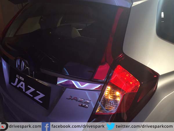 honda jazz engine specs