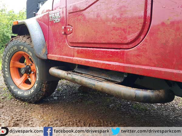 mahindra thar crde features