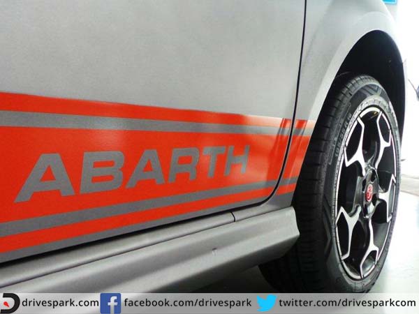 fiat punto abarth striping