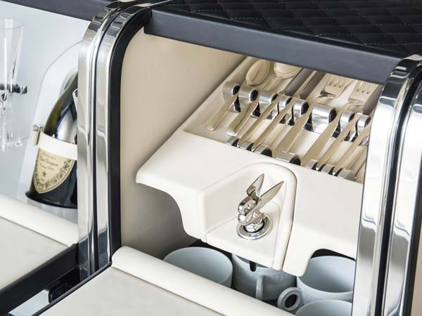 Bentley Bentayga: Special Treatment 