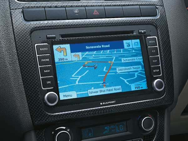 volkswagen vento highline plus entertainment system