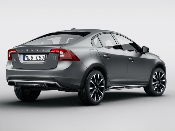 volvo s60 cross country rear three quarter