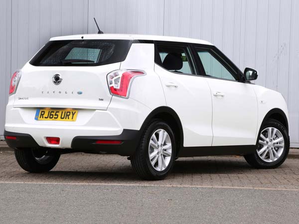 ssangyong tivoli rear profile