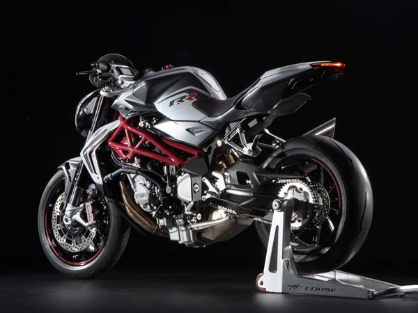 mv agusta brutale 1090 rear three quarter
