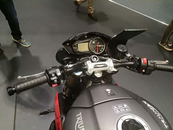 2016 triumph speed triple instrument console