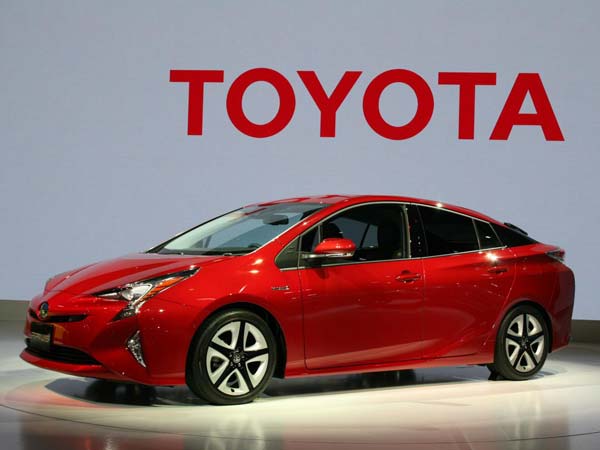 new toyota prius front three quarter
