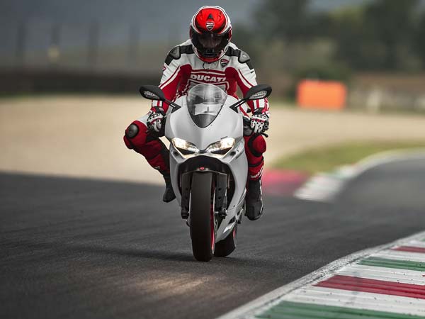 eicma ducati panigale 2016 model front profile