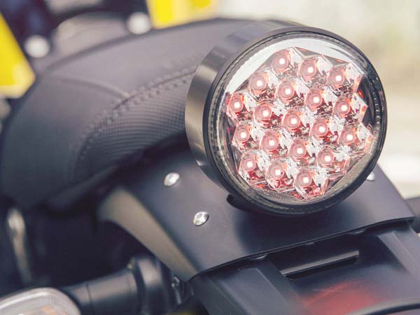 eicma 2015 yamaha xsr900 2016 model tail lamp