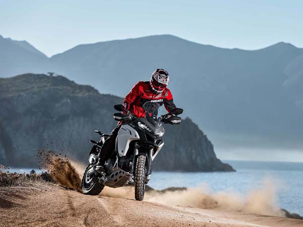 eicma 2015 ducati multiStrada 1200 enduro 2016 model action shot wallpaper