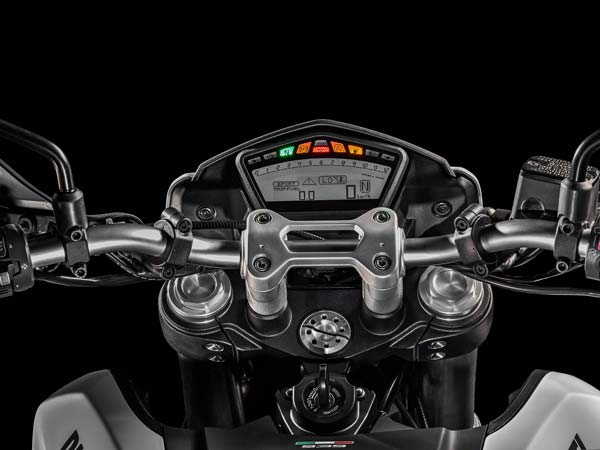 eicma 2015 ducati hypermotard 939 2016 model instrument cluster
