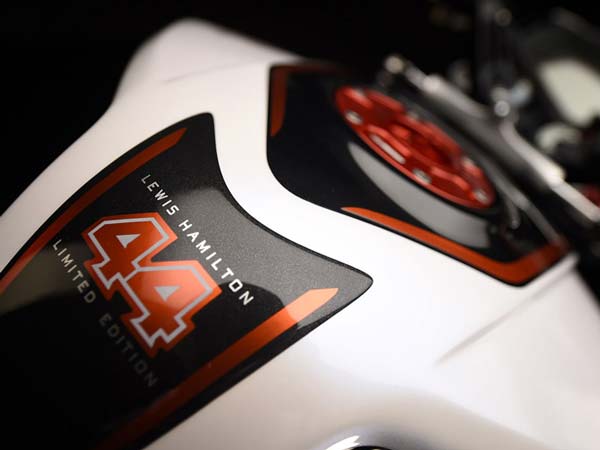eicma 2015 mv agusta dragster rr lh44 model fuel tank logo