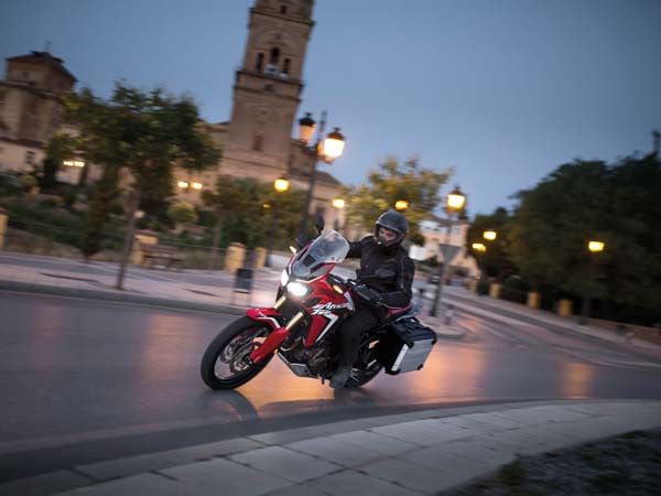 eicma 2015 honda africa twin street shot