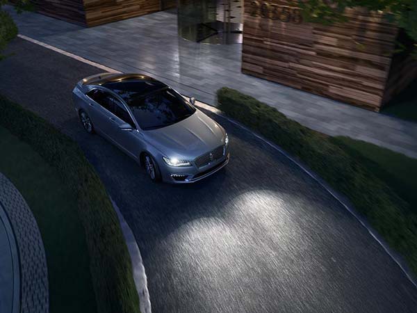 la auto show lincoln mkz headlamps