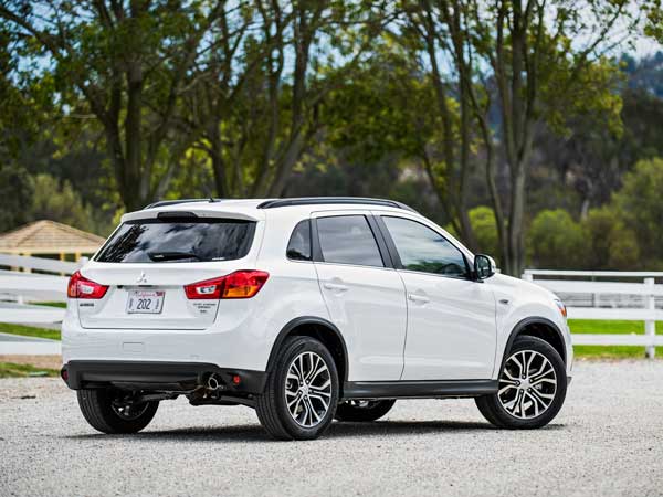 la auto show mitsubishi outlander sport rear profile