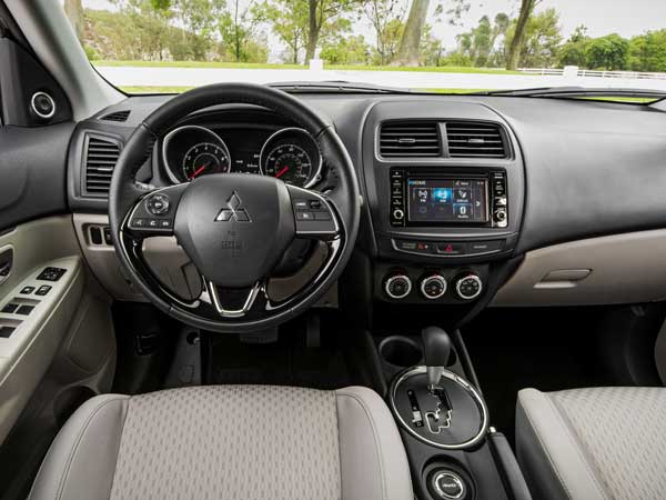 la auto show mitsubishi outlander sport steering wheel