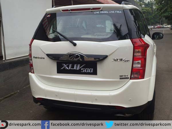 mahindra xuv500 automatic rear design