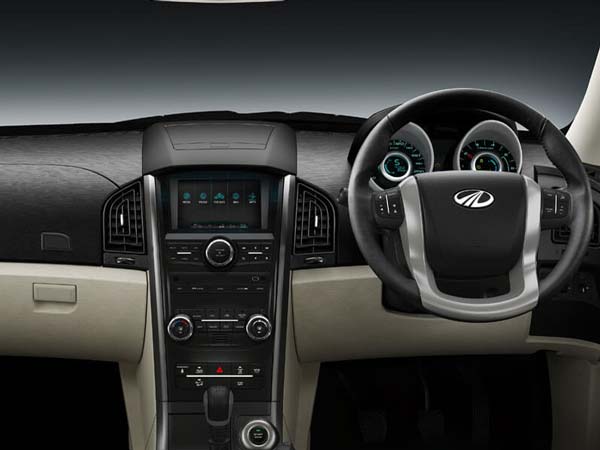 mahindra xuv500 vs hyundai creta automatic comparison interior safety