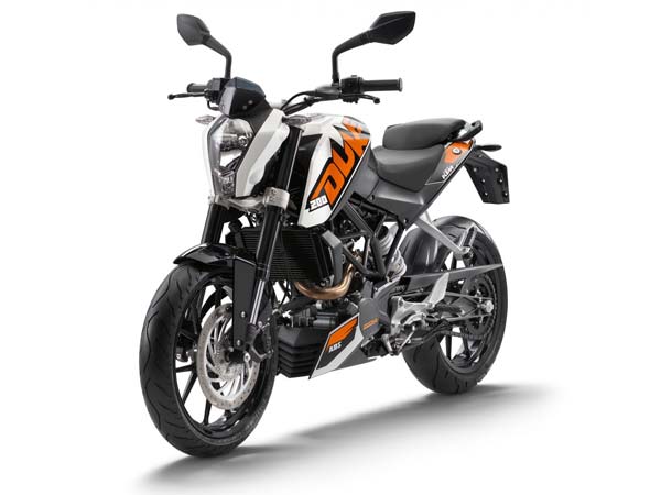 benelli tnt 25 vs ktm duke 200 comparison 200 front profile